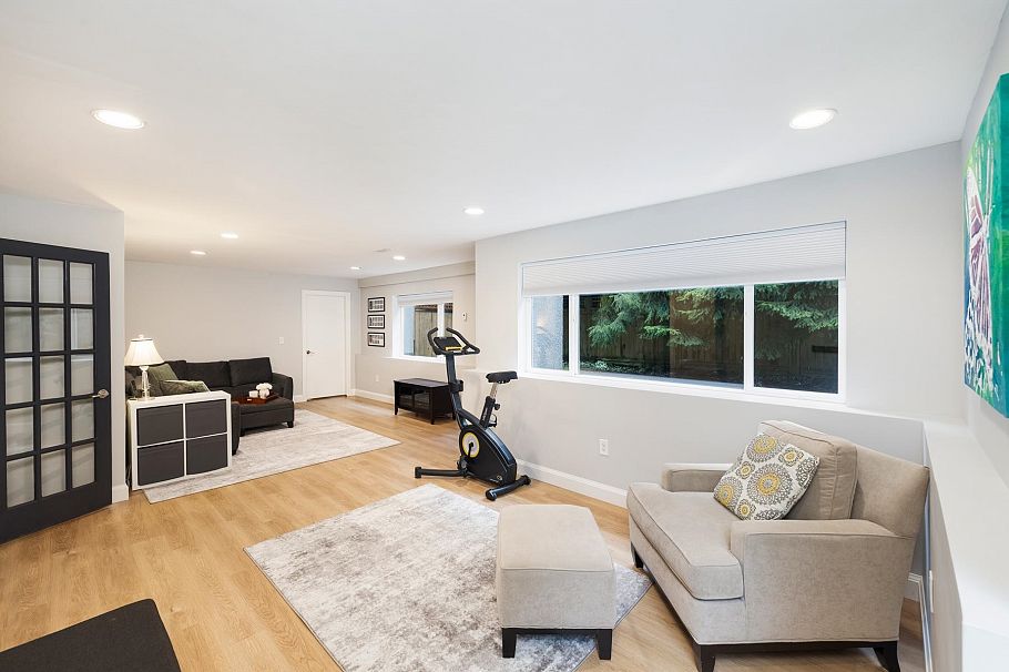 4233 Capilano Road North Vancouver, BC - 30