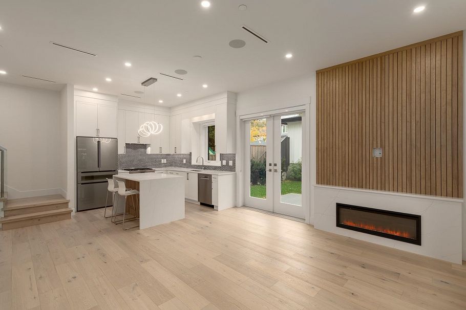 3075 Courtenay Street Vancouver, BC - 7