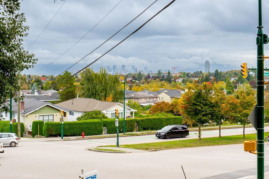 2806 W King Edward Avenue Vancouver, BC - 35