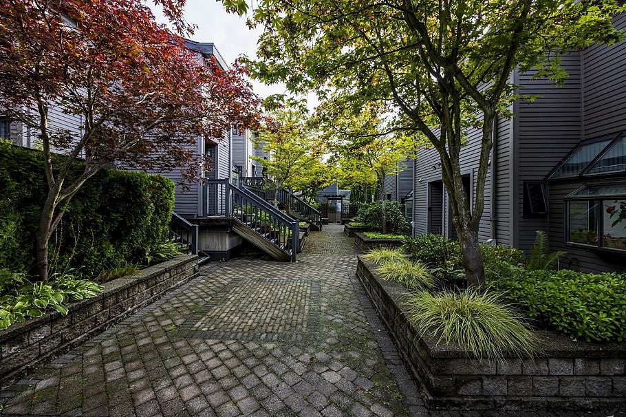 3132 Lonsdale Avenue North Vancouver, BC - 38
