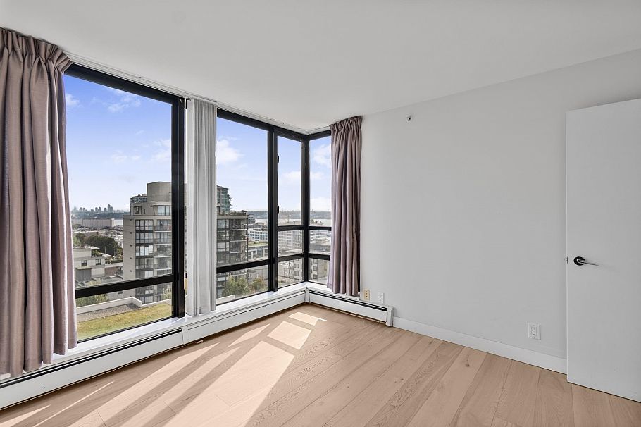 1301 151 W 2nd Street North Vancouver, BC - 23