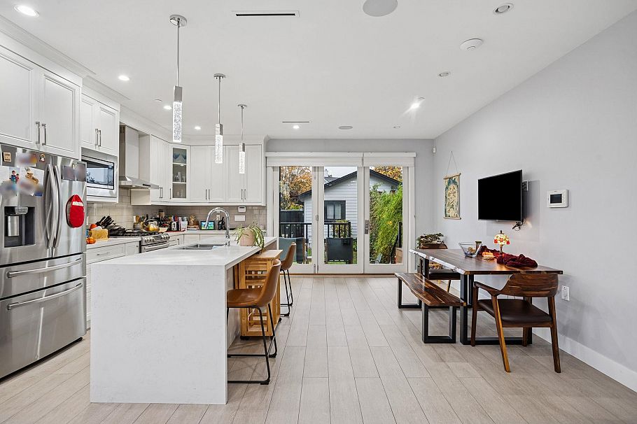 3045 East 59th Avenue Vancouver, BC - 16