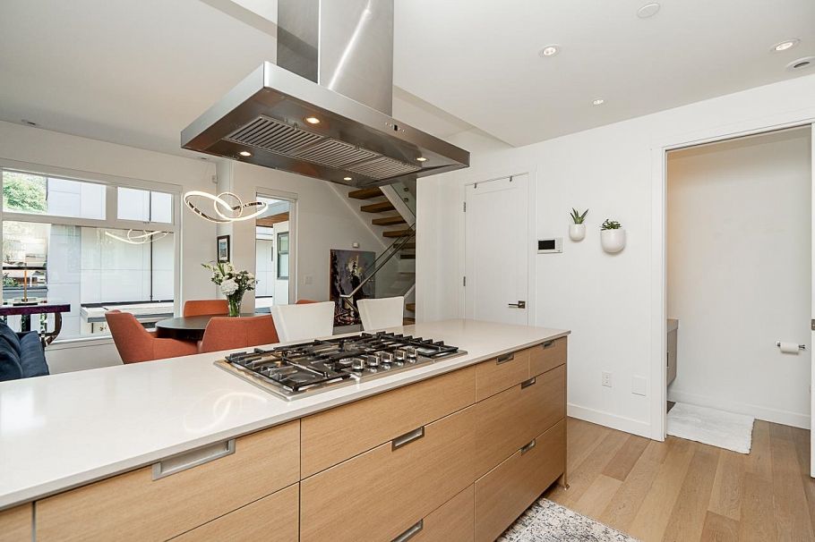 102 1205 Harold Road North Vancouver, BC - 11