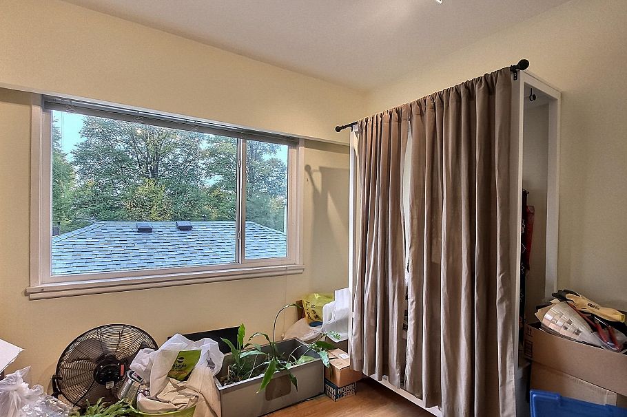 1621 Adanac Street Vancouver, BC - 12