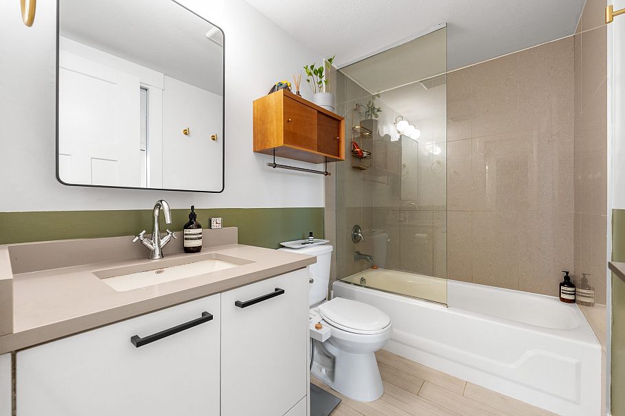 105 2133 Dundas Street Vancouver, BC - 17