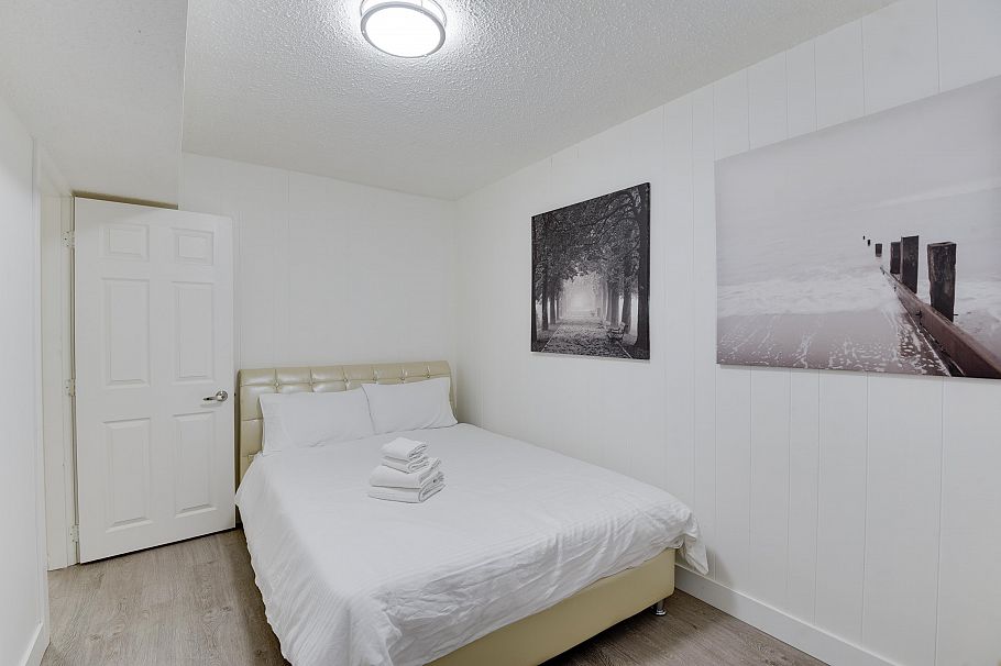 1726 Penticton Street Vancouver, BC - 6
