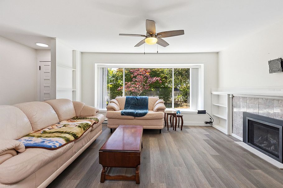 1386 Tatlow Avenue North Vancouver, BC - 5