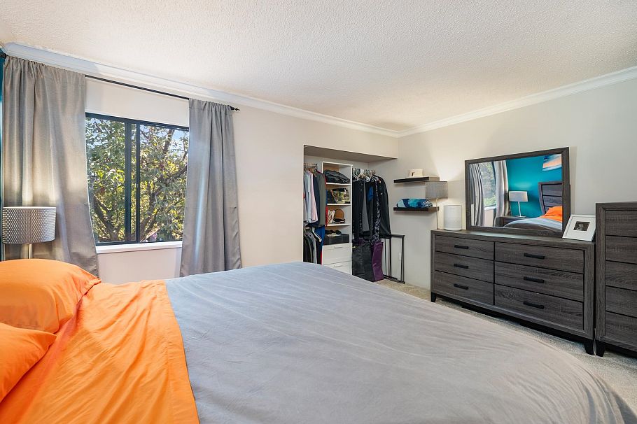 24 230 W 14th Street North Vancouver, BC - 18