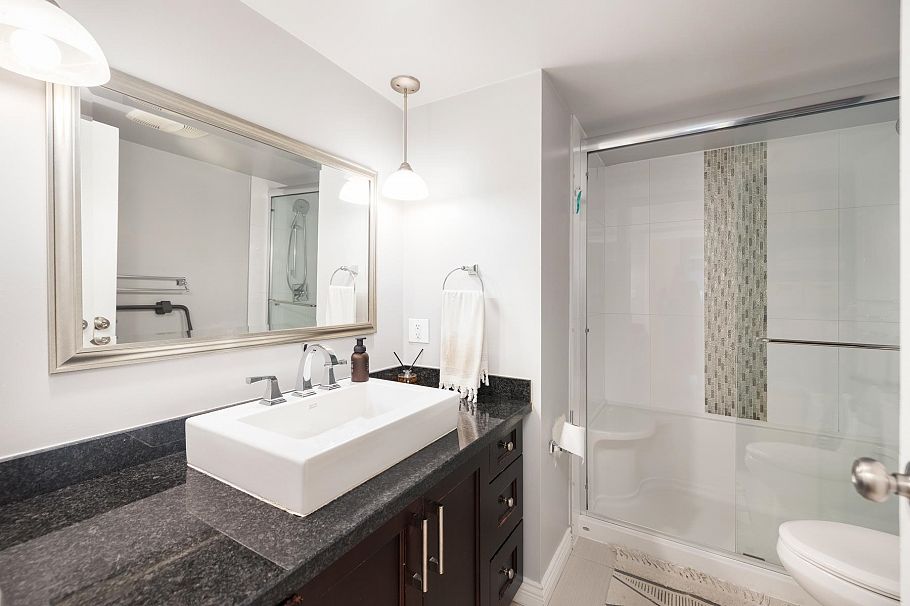 301 1235 W 15th Avenue Vancouver, BC - 19