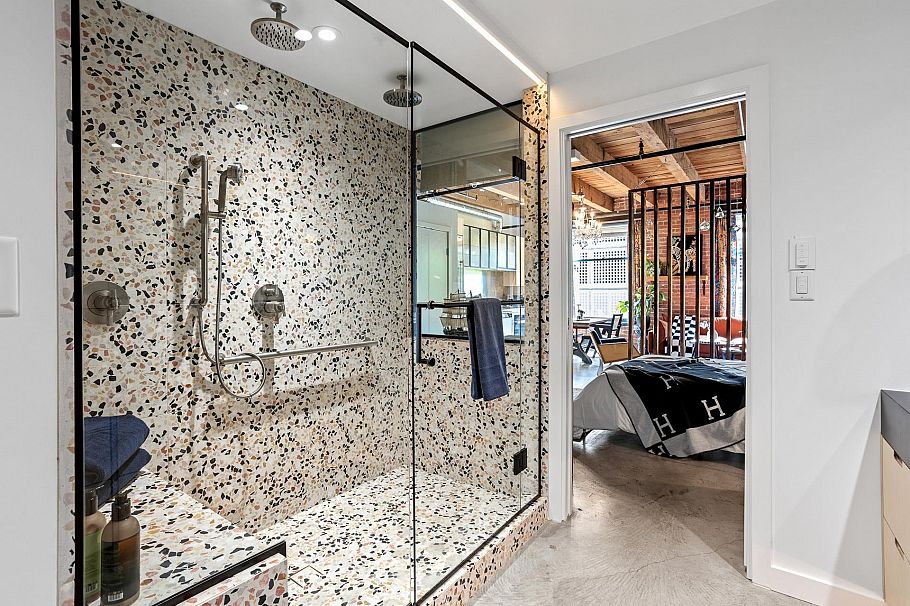 310 55 E Cordova Street Vancouver, BC - 23