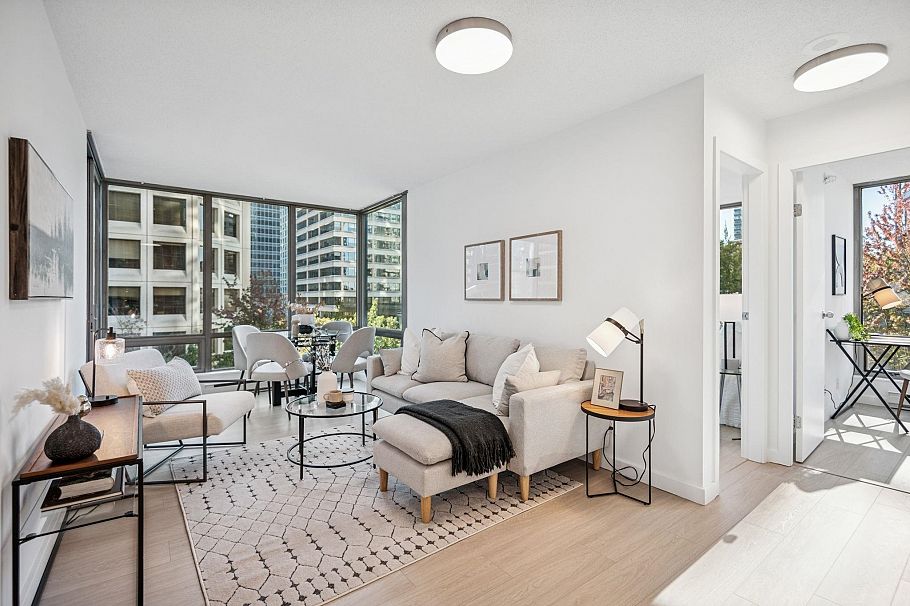 706 1200 W Georgia Street Vancouver, BC - 3