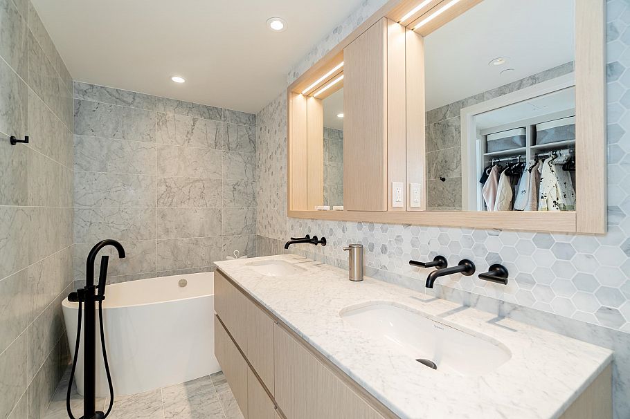 905 1365 Davie Street Vancouver, BC - 18