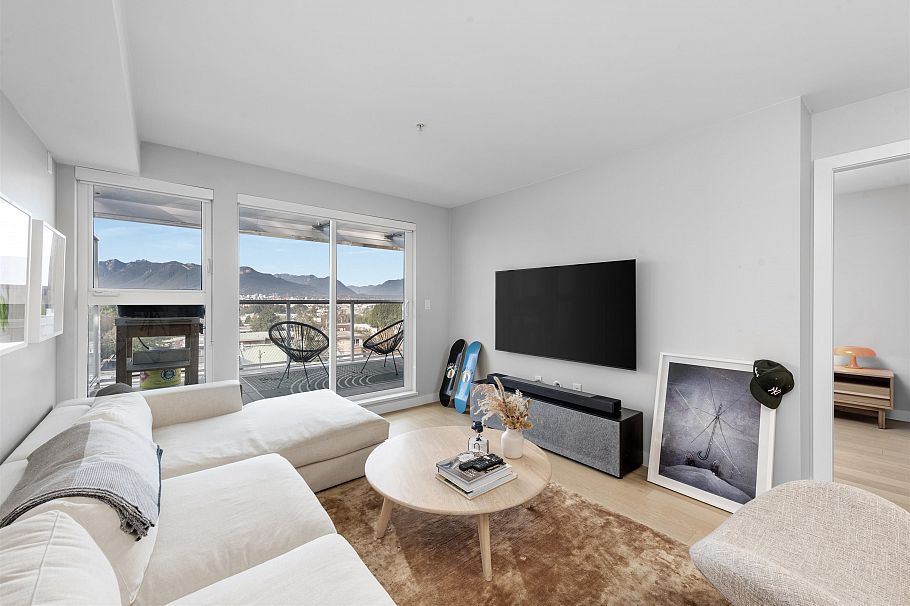 406 2508 Fraser Street Vancouver, BC - 4