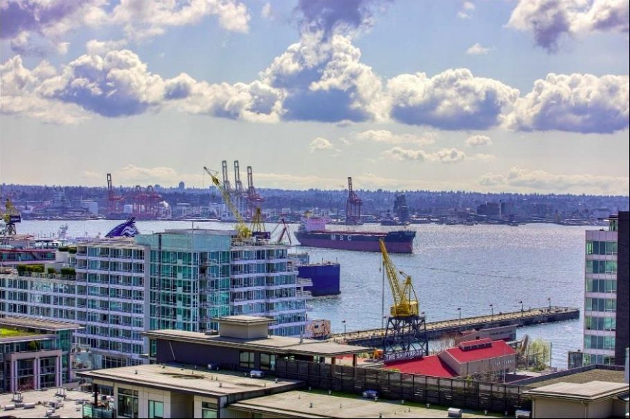 1301 151 W 2nd Street North Vancouver, BC - 4