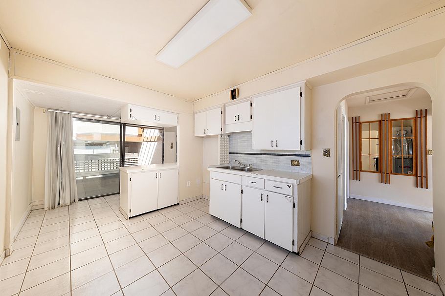 3247 Napier Street Vancouver, BC - 7