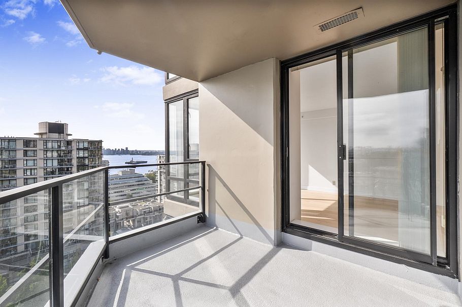 1301 151 W 2nd Street North Vancouver, BC - 6