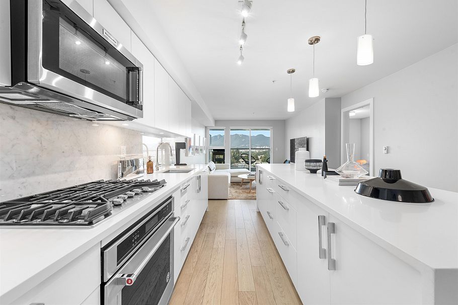 406 2508 Fraser Street Vancouver, BC - 5