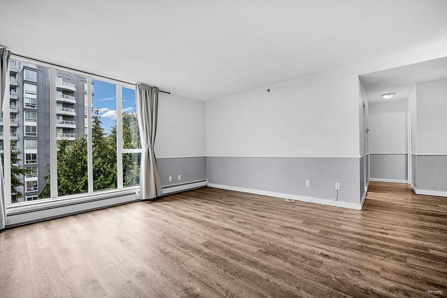 606 3061 E Kent Avenue North Vancouver, BC - 2