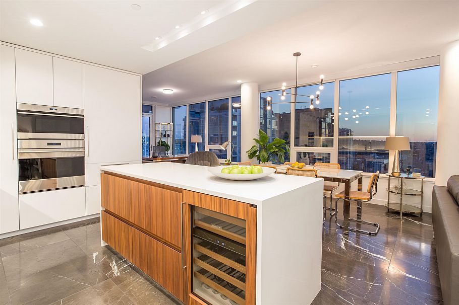 2004 885 Cambie Street Vancouver, BC - 22