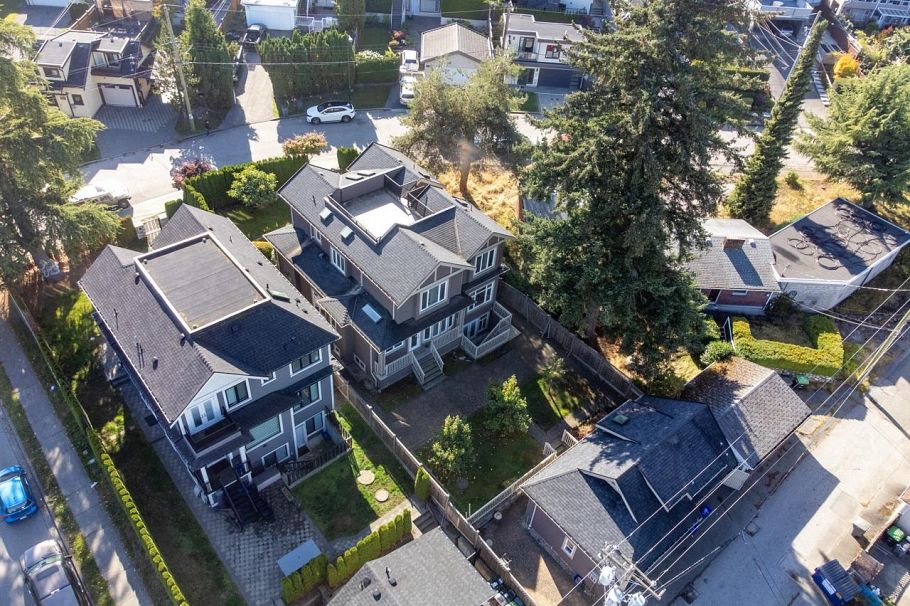 2817 Oliver Crescent Vancouver, BC - 39