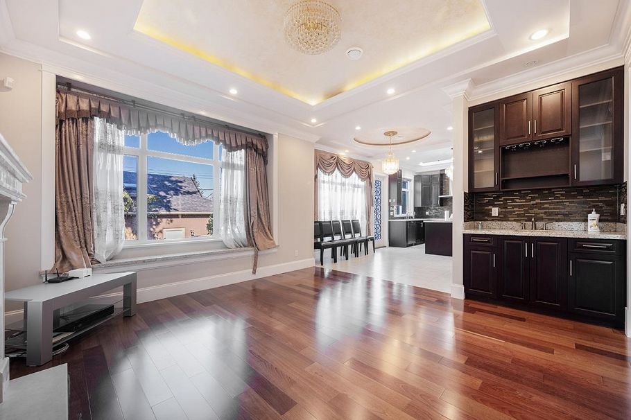 2817 Oliver Crescent Vancouver, BC - 8