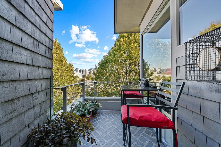 325 638 W 7th Avenue Vancouver, BC - 7