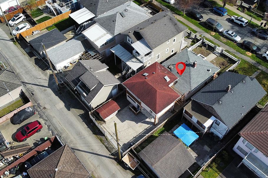 3247 Napier Street Vancouver, BC - 35