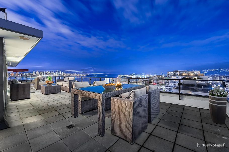 PH3 162 Victory Ship Way North Vancouver, BC - 1