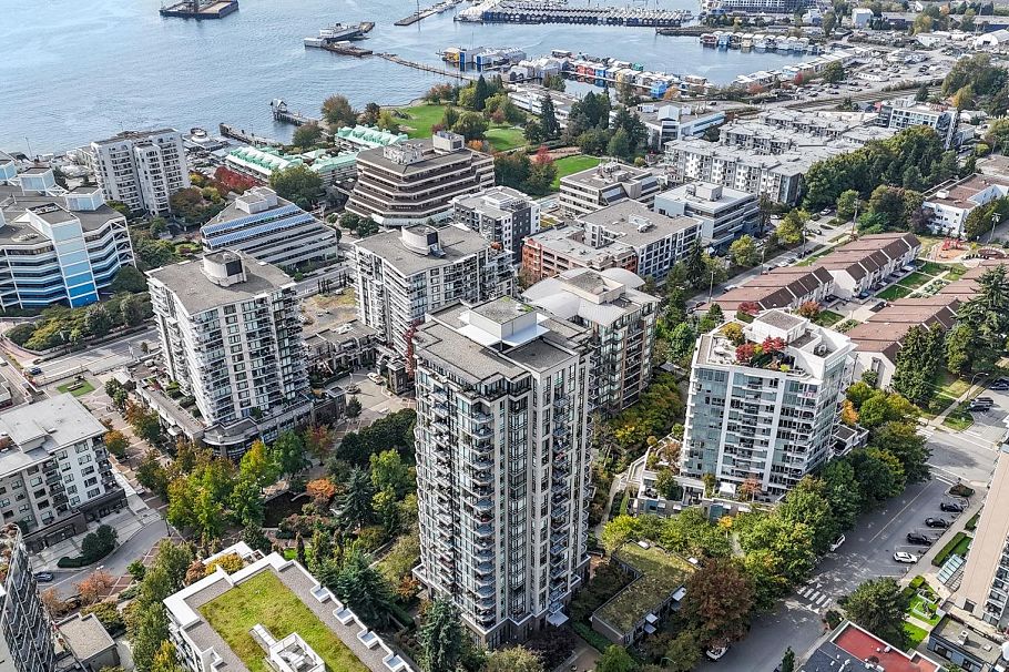 1301 151 W 2nd Street North Vancouver, BC - 1