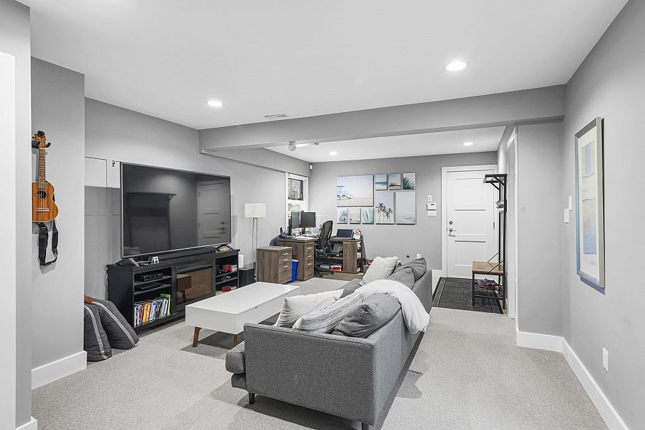 5154 Ranger Avenue North Vancouver, BC - 27