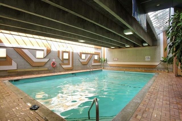 303 2004 Fullerton Avenue North Vancouver, BC - 24