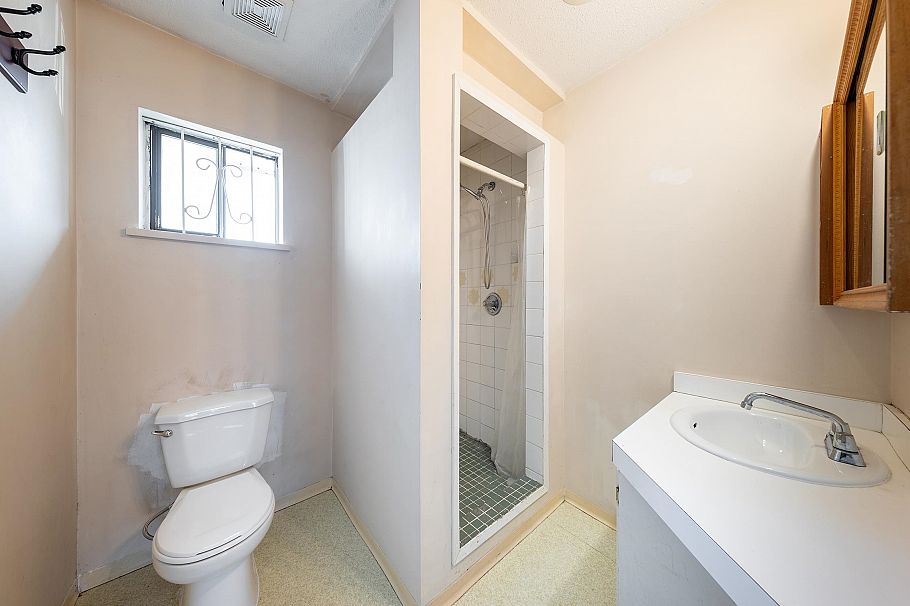 3247 Napier Street Vancouver, BC - 21