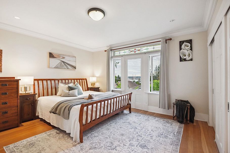 346 E 5th Street North Vancouver, BC - 21