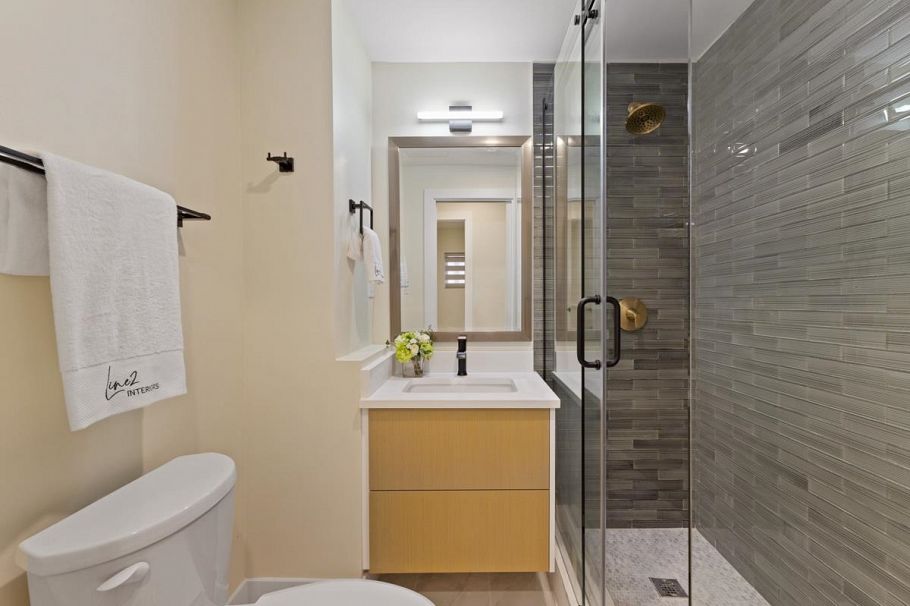 2518 Swinburne Avenue North Vancouver, BC - 26