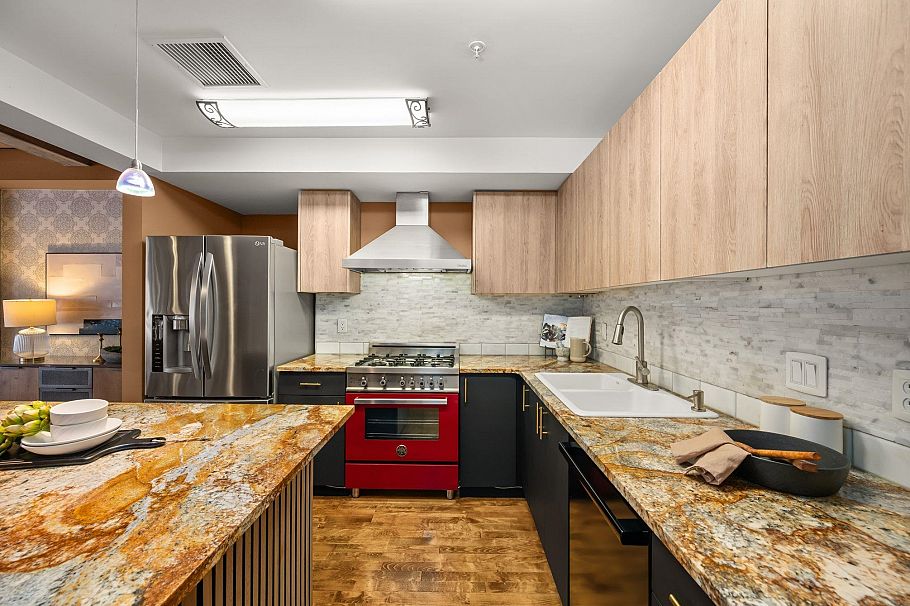 301 1155 Mainland Street Vancouver, BC - 15