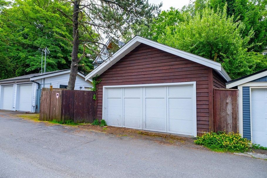 1449 E 10th Avenue Vancouver, BC - 39