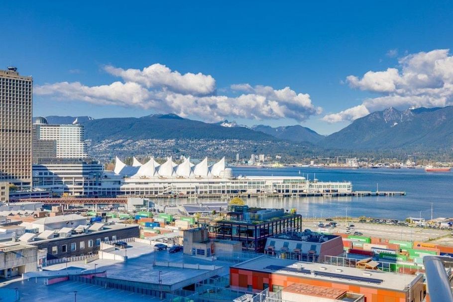 2401 108 W Cordova Street Vancouver, BC - 1