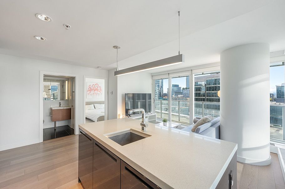 2006 777 Richards Street Vancouver, BC - 13