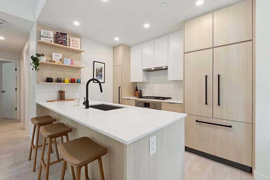 110 2045 Heritage Park Lane North Vancouver, BC - 19