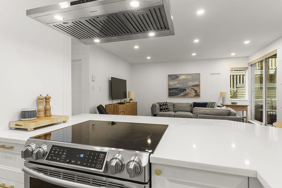 116 1890 W 6th Avenue Vancouver, BC - 17