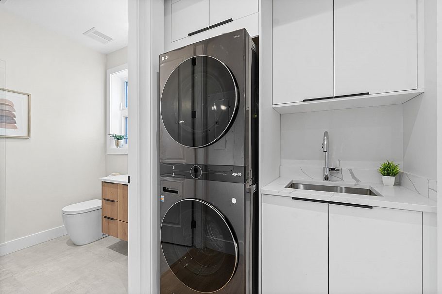 40 E 46th Avenue Vancouver, BC - 16