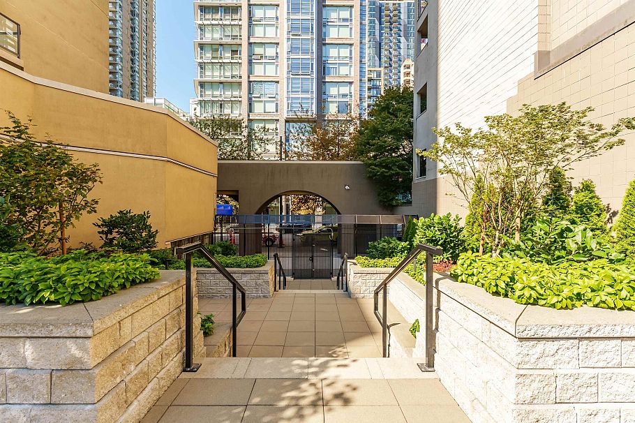 1605 789 Drake Street Vancouver, BC - 17