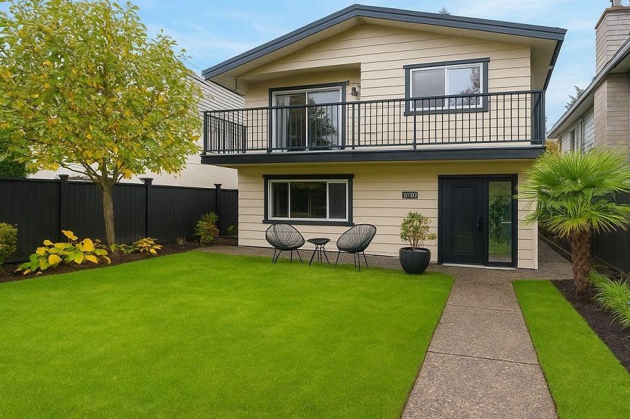 1709 Philip Avenue North Vancouver, BC - 1