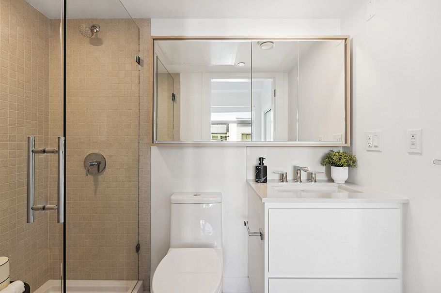 211 1008 W 47th Street Vancouver, BC - 7