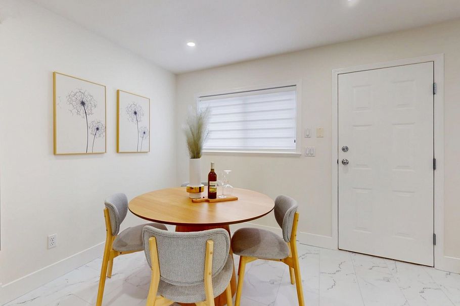 2066 W 44th Avenue Vancouver, BC - 11