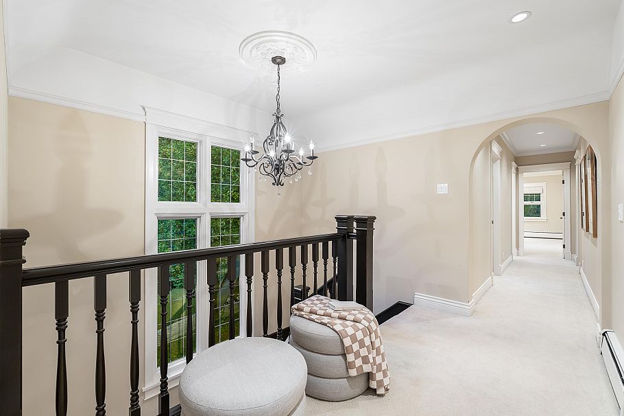 2716 W 49th Avenue Vancouver, BC - 17