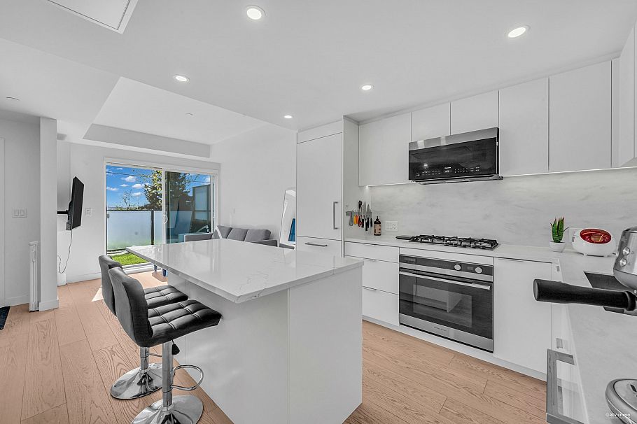 116 650 E 2nd Street North Vancouver, BC - 5