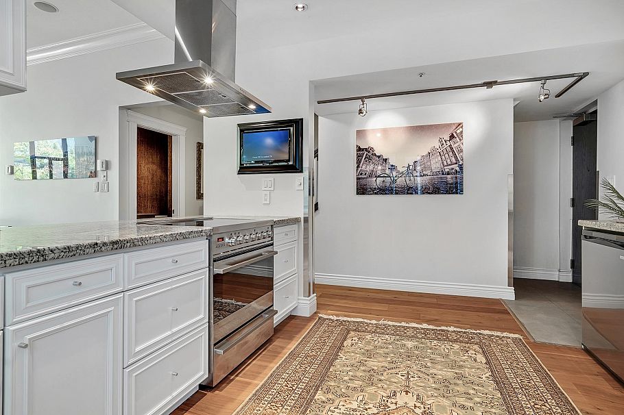 281 Smithe Street Vancouver, BC - 9