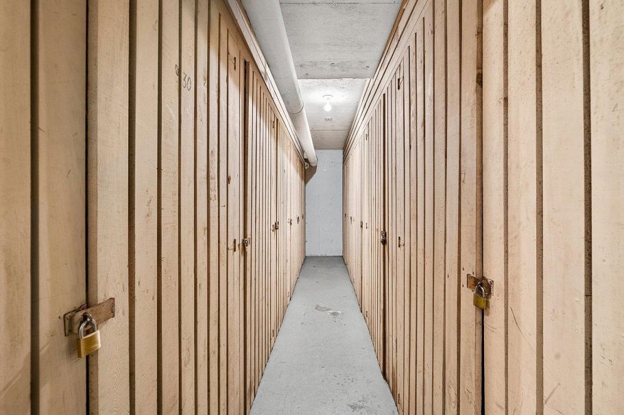 311 2121 W 6th Avenue Vancouver, BC - 18