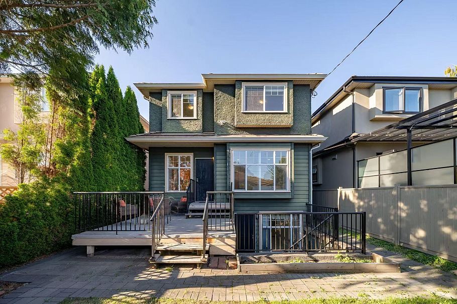 2818 W 19th Avenue Vancouver, BC - 37